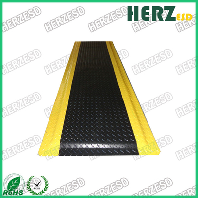 Anti Fatigue Mat Yellow And Black ESD Rubber Mat With PVC / EPDM Foam / Rubber Material