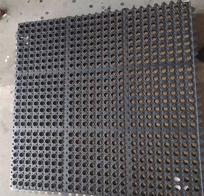 Anti-Static Rubber Hole Mat  Static Dissipative Rubber Mat Punctured Anti-Static Rubber Mat
