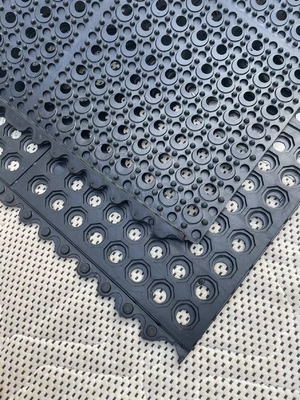 Anti-Static Rubber Hole Mat  Static Dissipative Rubber Mat Punctured Anti-Static Rubber Mat