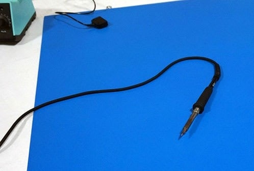 ESD Anti-Static Table Mat Grounding Mat Kit Available