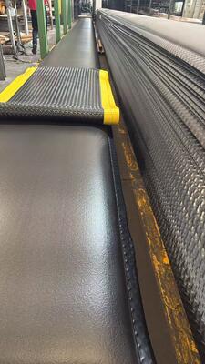 Custom Industrial PVC Foam Anti Fatigue Mat Two Layer Cushioned Standing Floor Mat for Workshops and Workstations
