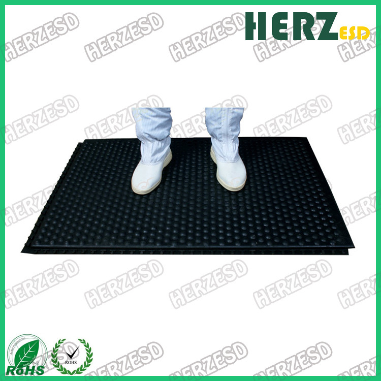 Weight 1.8 / 3kg ESD Rubber Mat / Anti Fatigue Floor Mats Surface Resistance 10e3-10e9 Ohm