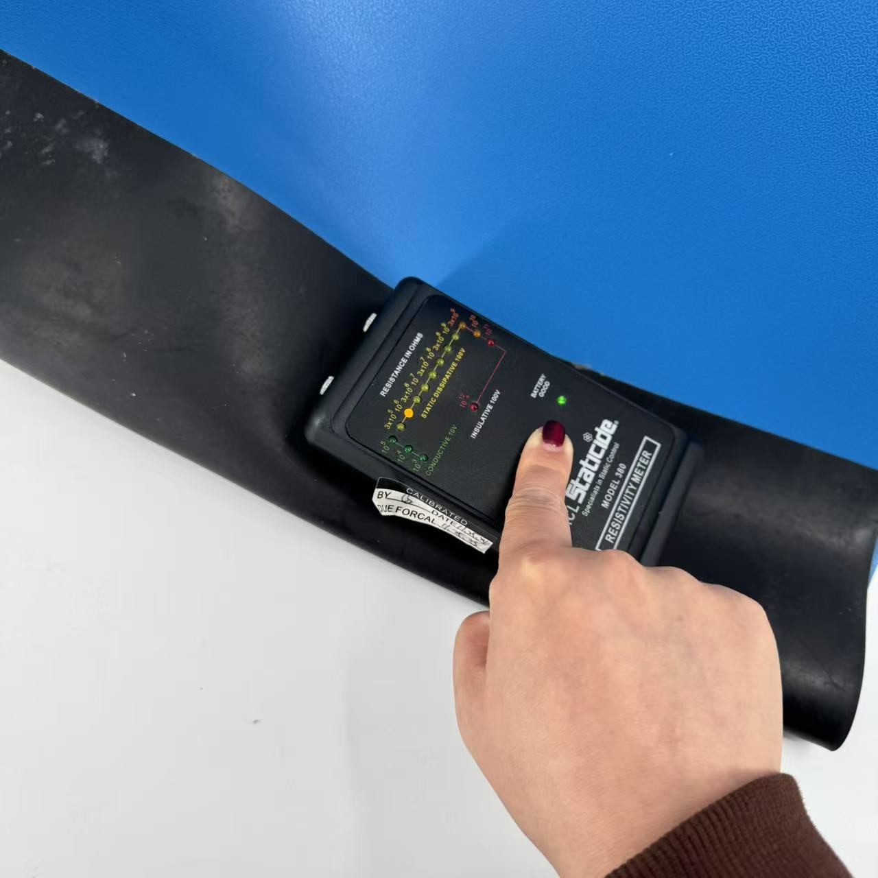 ESD Mat Anti Static Rubber Table Mat Premium Textured ESD Bench Matting
