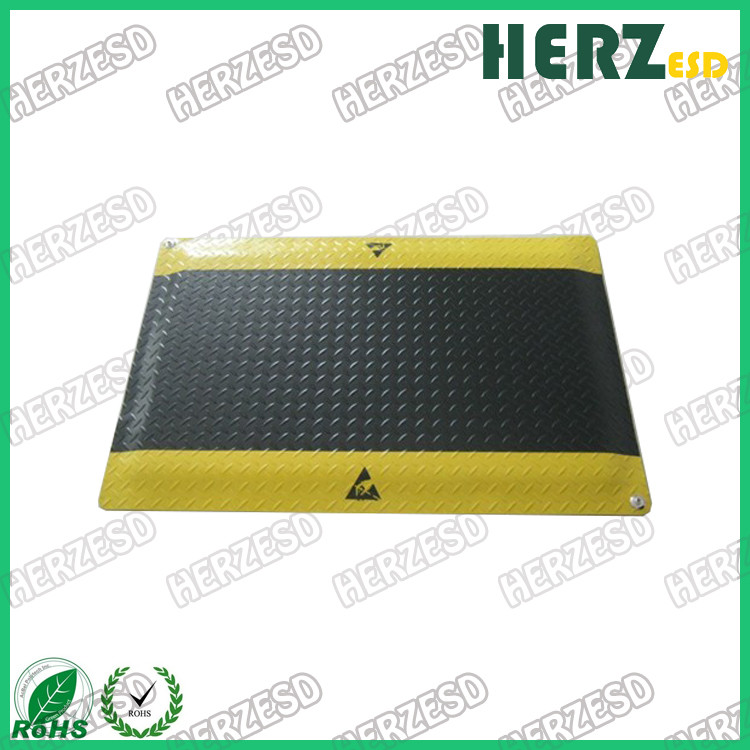 Yellow / Black Anti Fatigue Mats Industrial 3 Layers Structure Customized Size