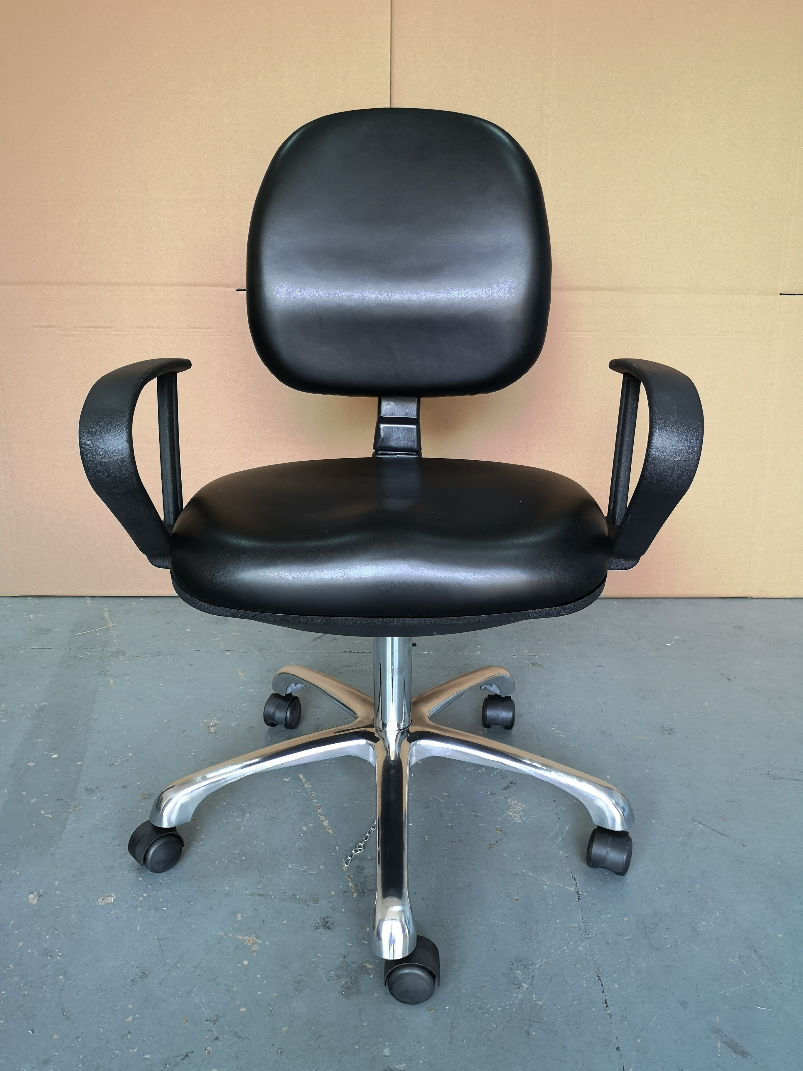 High Strength ESD Chairs With Armrest Multi Functional Seat Size 420 * 400mm